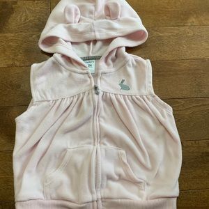 Sz. 24mo. Vest with ears